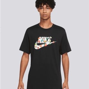 men nike t shirt size medium new FD0015-010